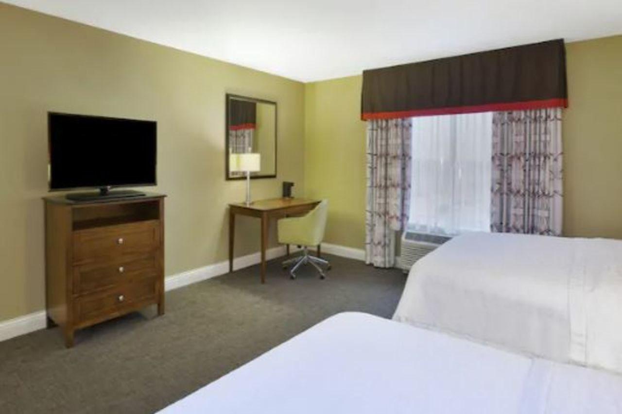 Hampton Inn & Suites Wichita-Northeast Eksteriør billede