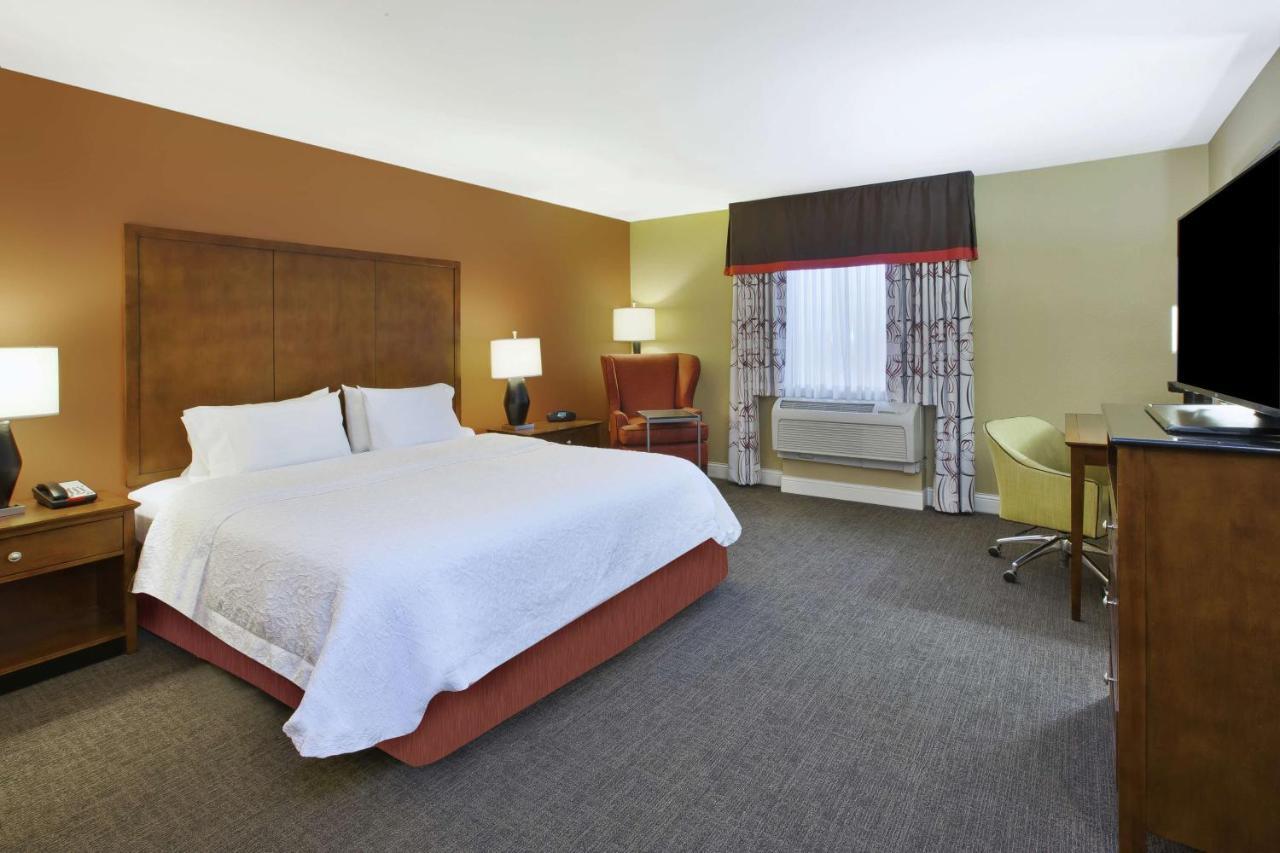 Hampton Inn & Suites Wichita-Northeast Eksteriør billede