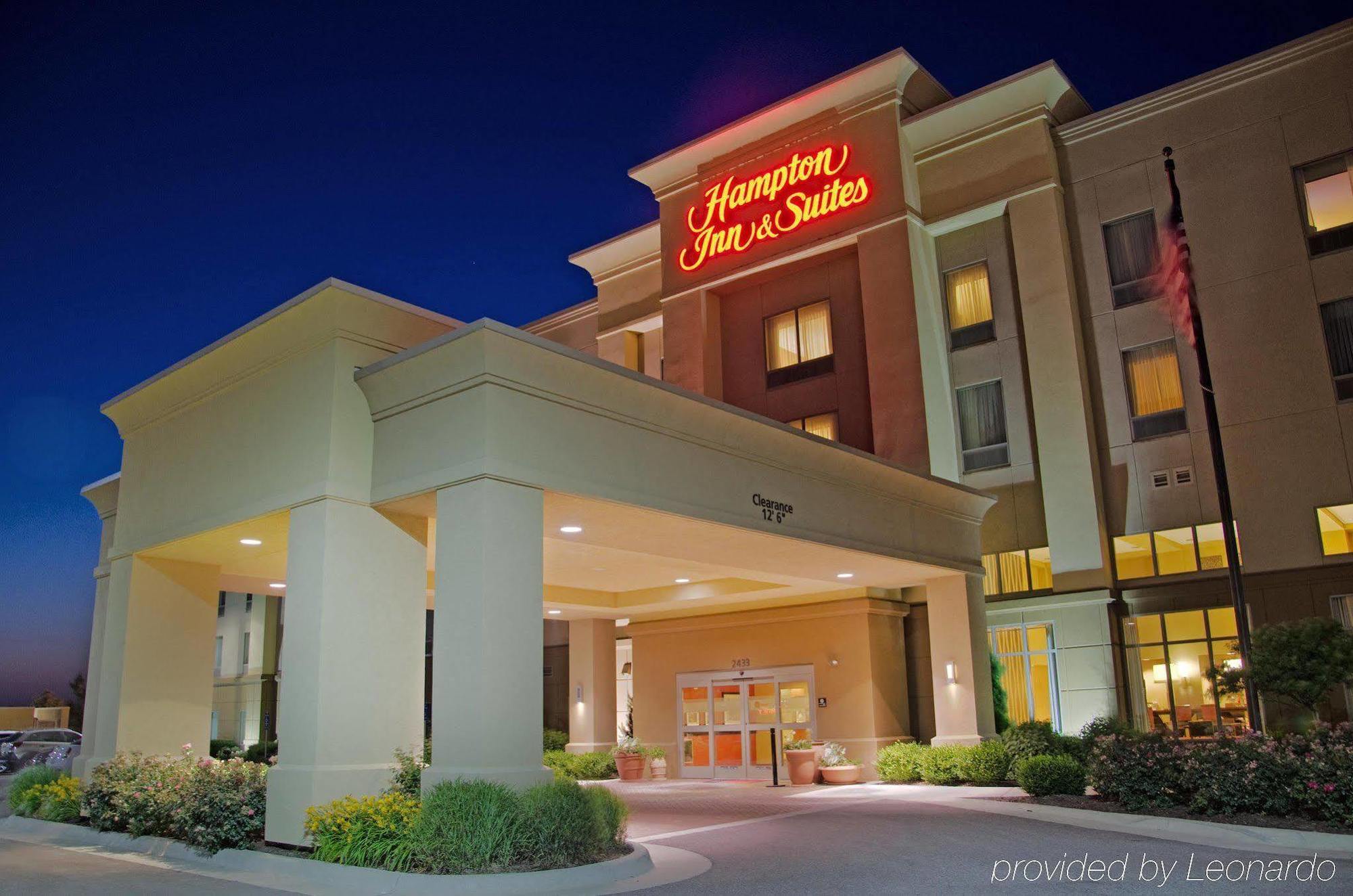 Hampton Inn & Suites Wichita-Northeast Eksteriør billede