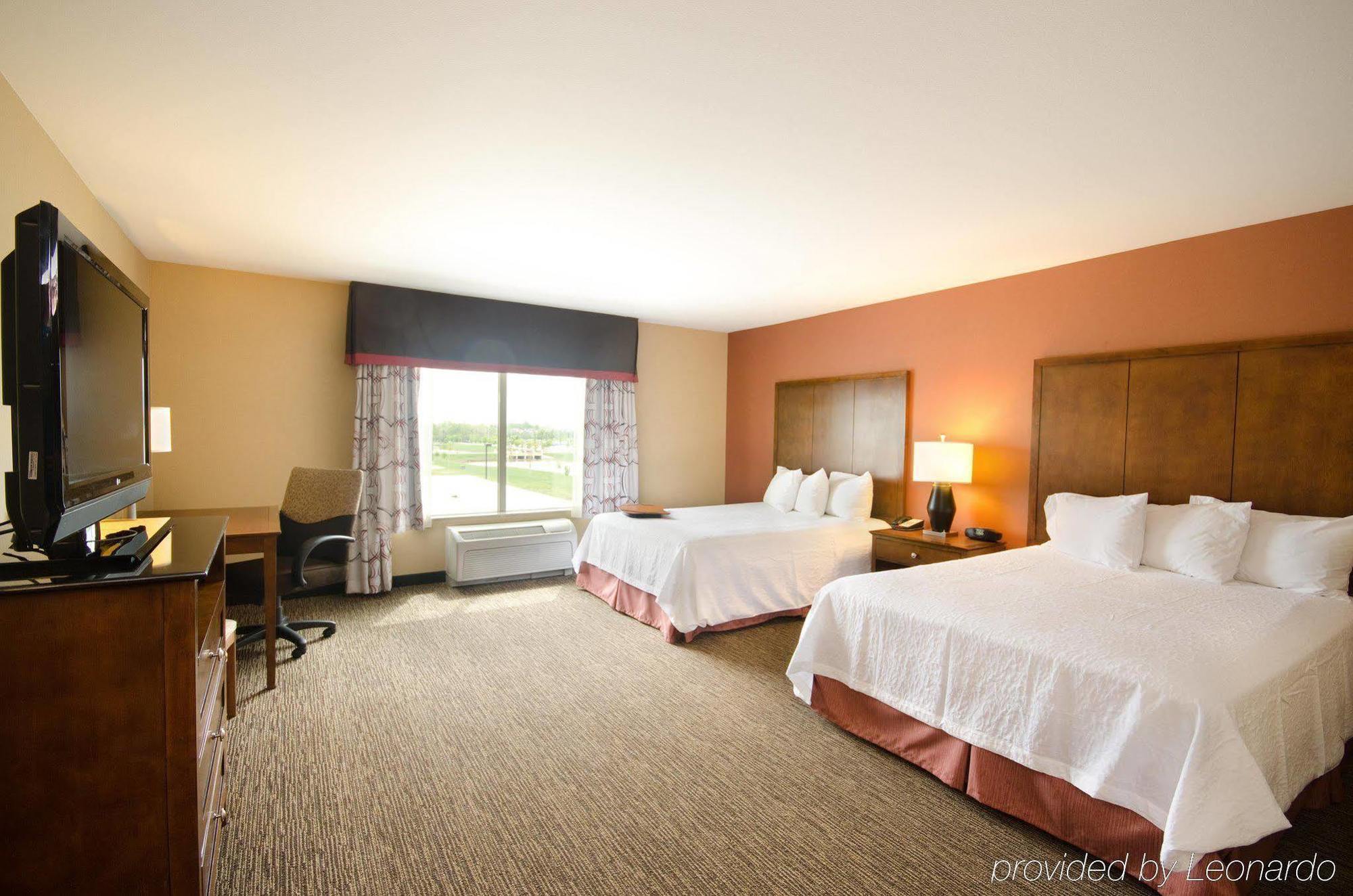 Hampton Inn & Suites Wichita-Northeast Eksteriør billede