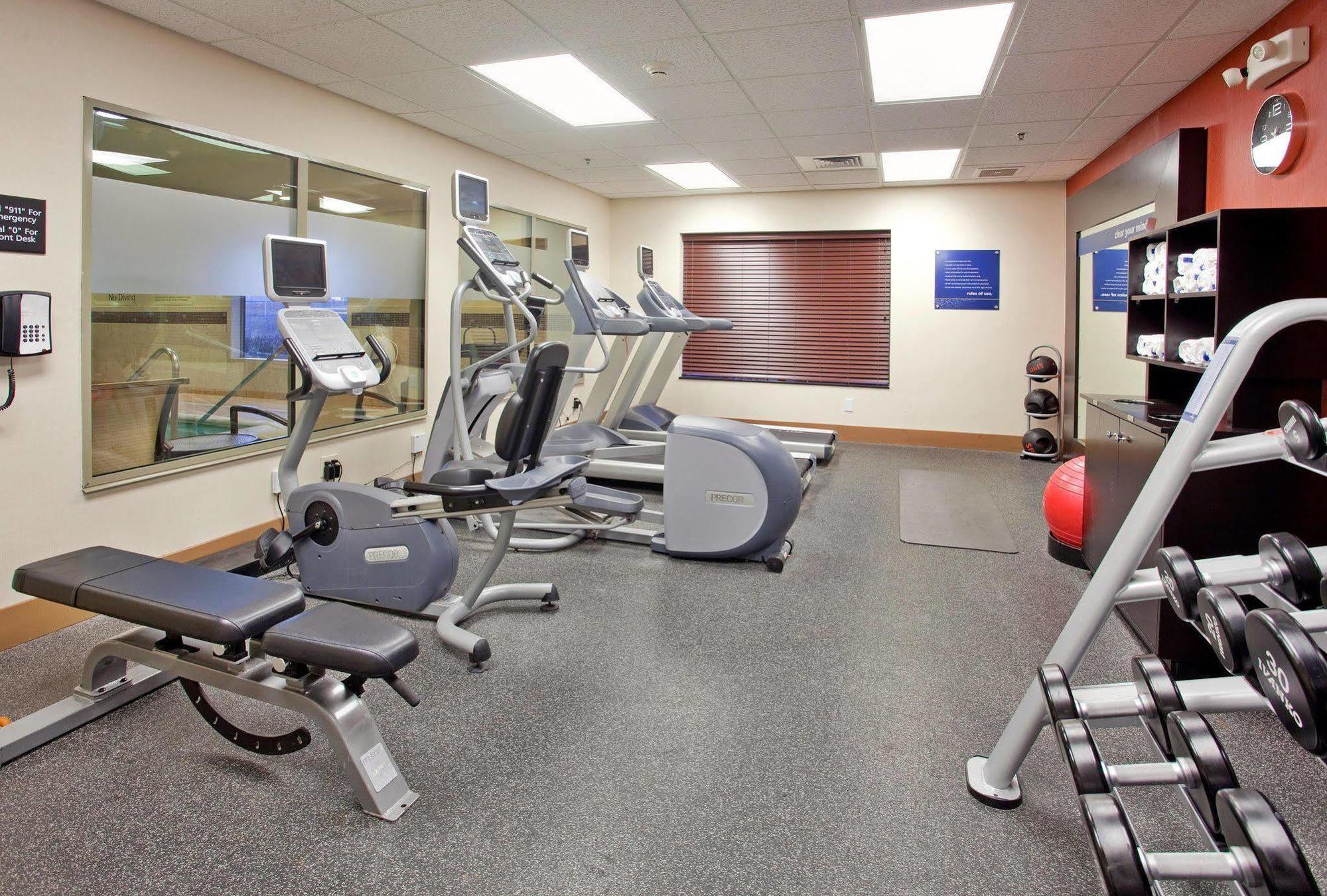 Hampton Inn & Suites Wichita-Northeast Eksteriør billede